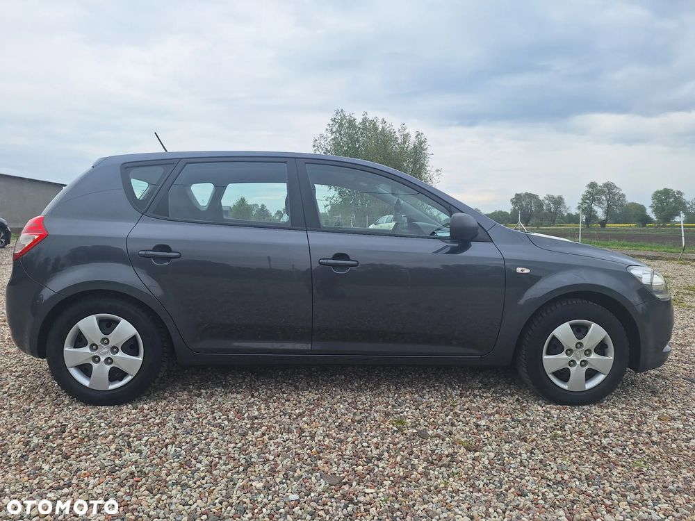 Kia Ceed 1.4 CVVT Spirit - 5