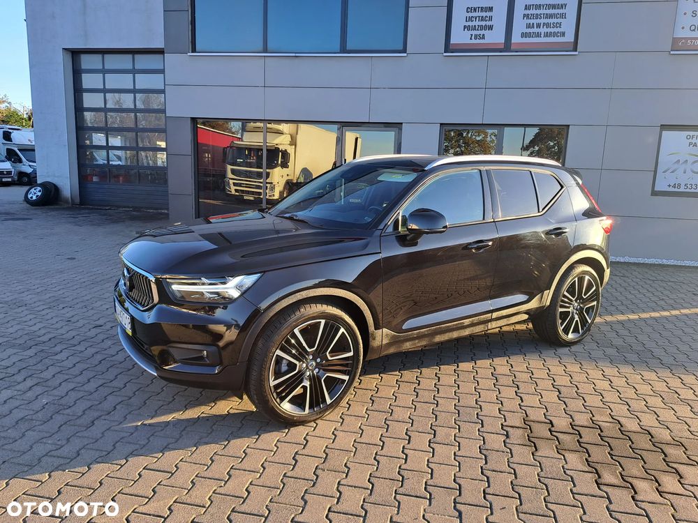 Volvo XC 40 T5 AWD Momentum - 2