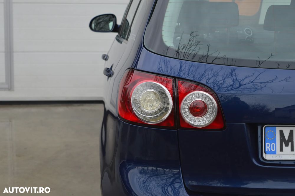 Volkswagen Golf Plus 2.0 TDI Sportline - 17