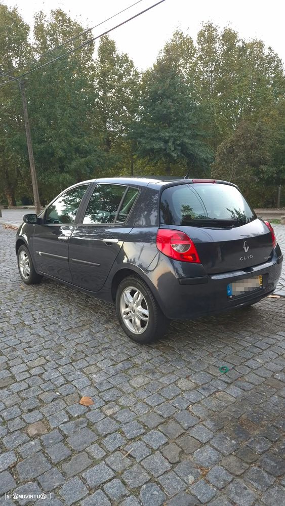 Renault Clio 1.5 dCi Dynamique - 4