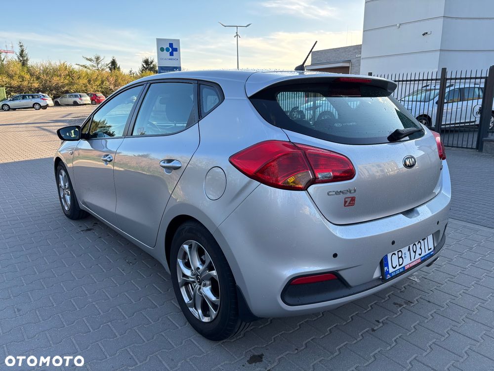 Kia Ceed 1.6 CRDi M - 4