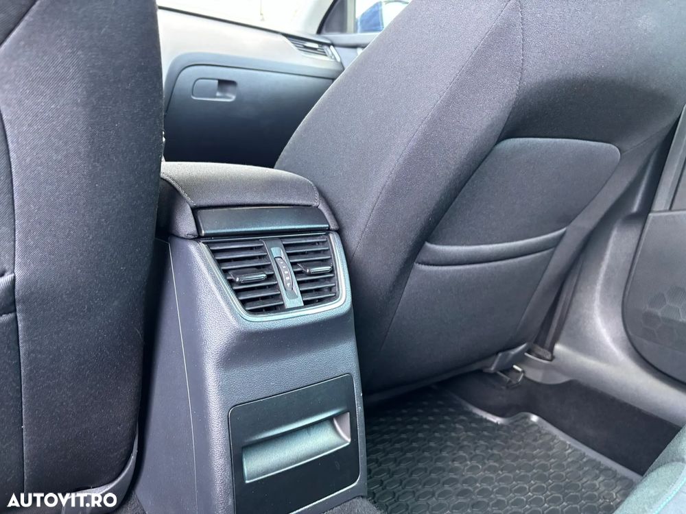 Skoda Octavia 2.0 TDI (Green tec) DSG Joy - 27