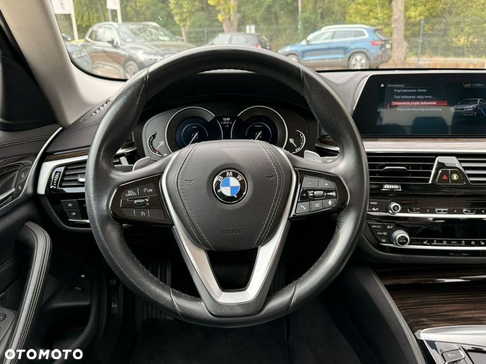 BMW Seria 5 - 21
