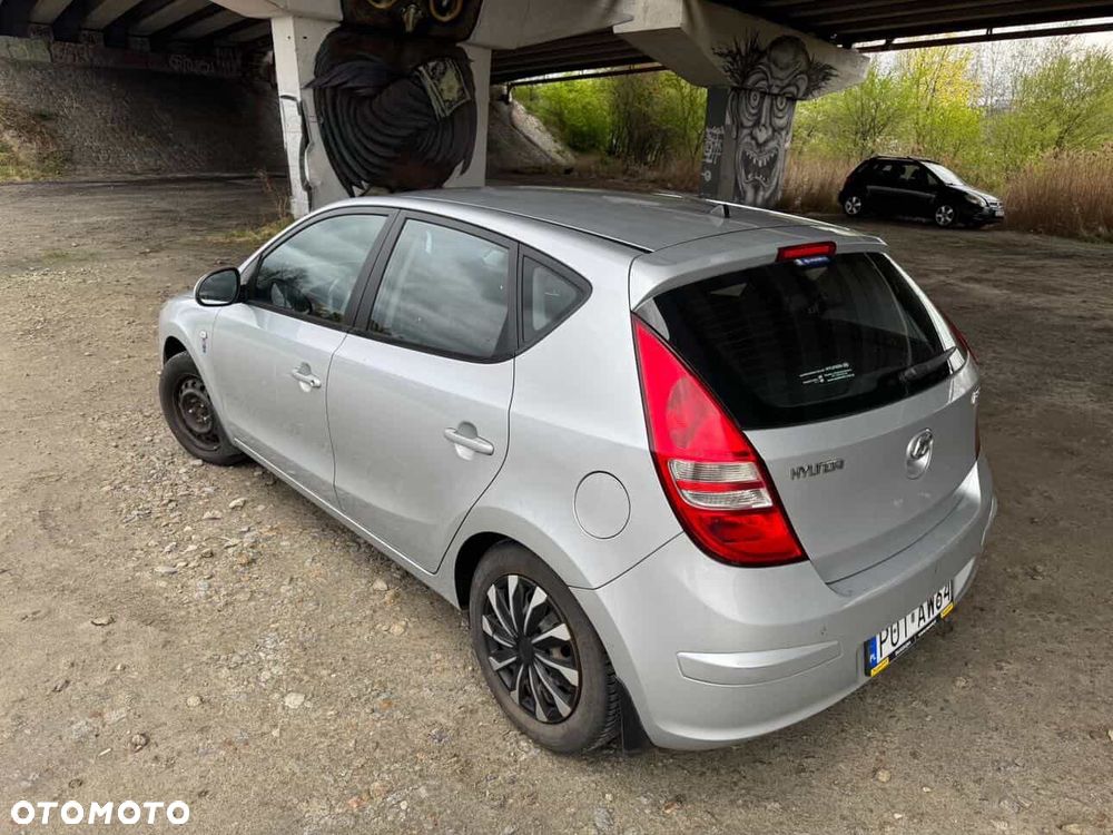 Hyundai i30 1.4 Classic + World Cup - 3