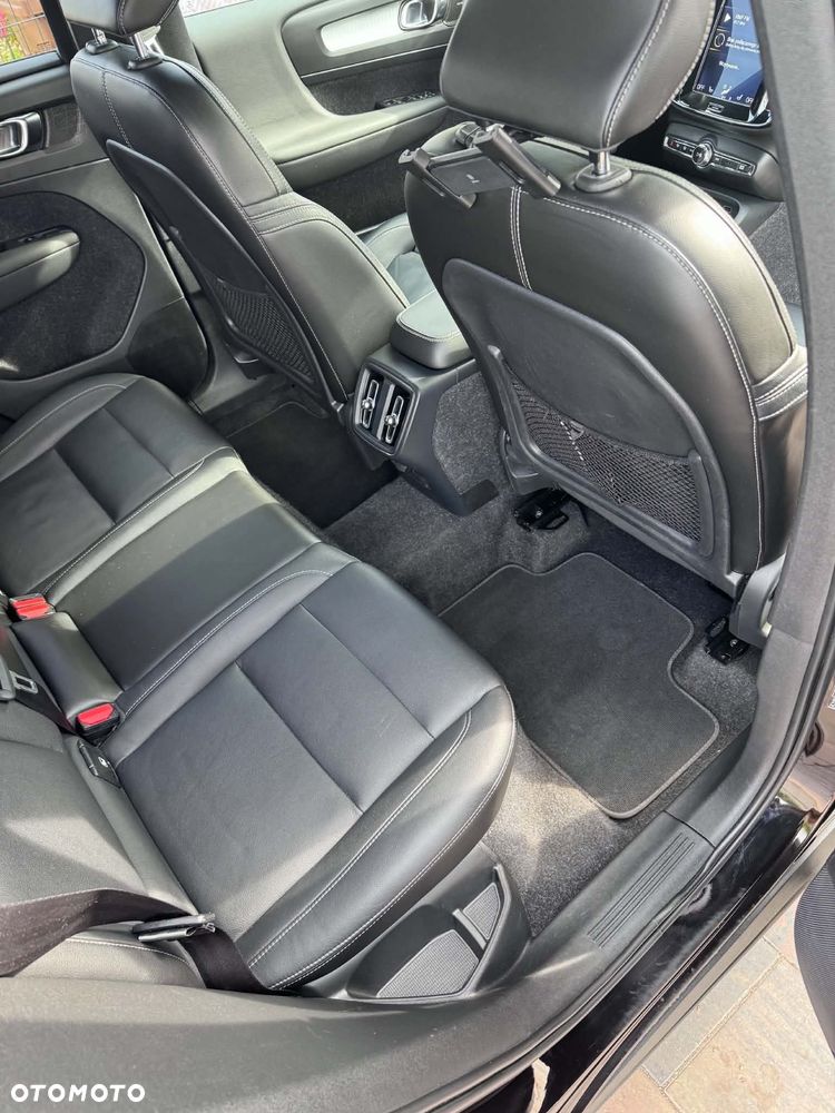 Volvo XC 40 D4 AWD - 4