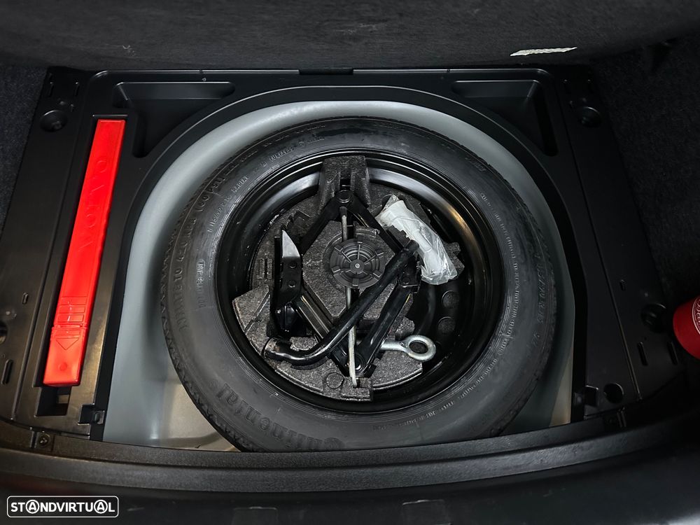 Volvo V40 D2 Momentum - 18