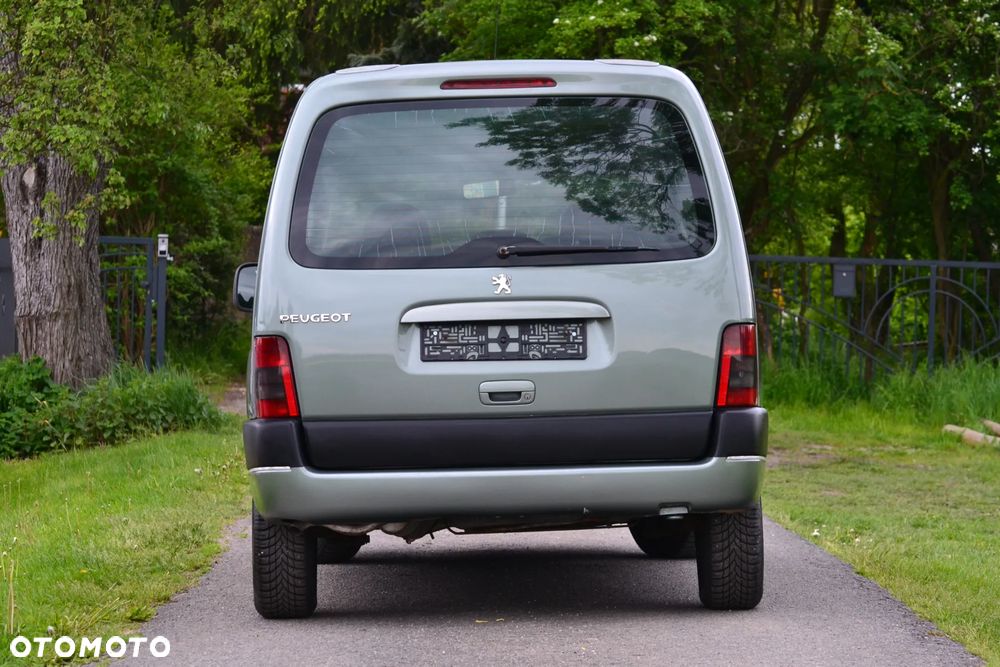 Peugeot Partner Kombi 110 Premium - 10