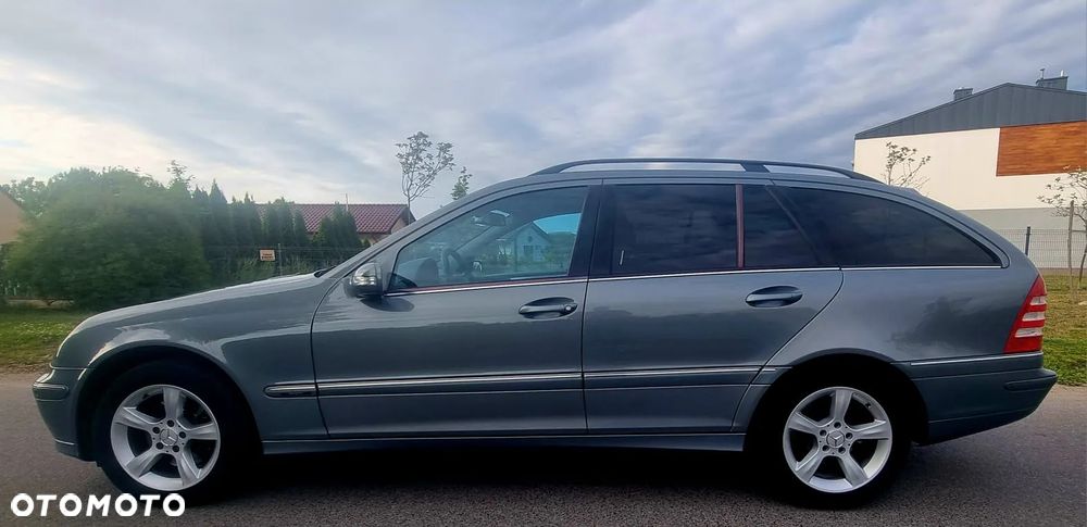 Mercedes-Benz Klasa C 280 T Avantgarde 4-Matic - 11