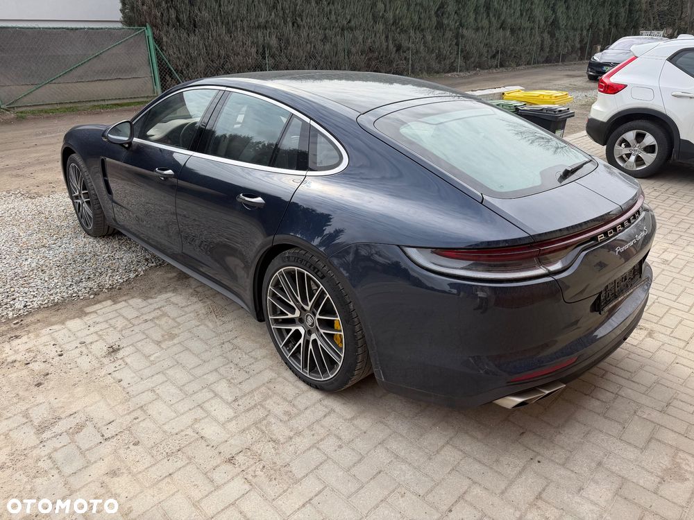 Porsche Panamera Turbo S - 3