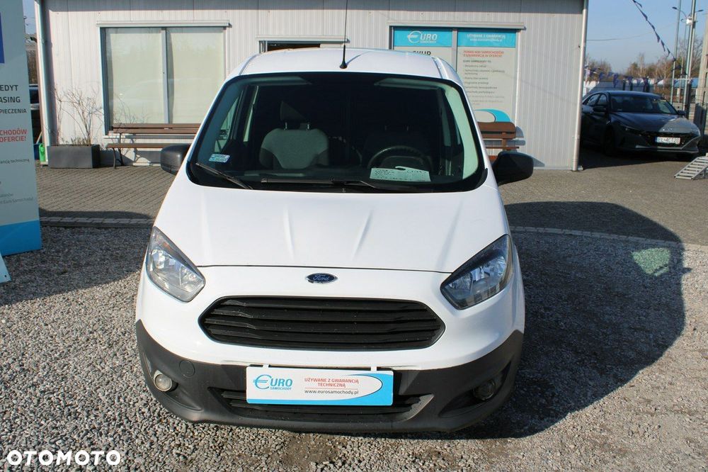 Ford Transit Courier - 4