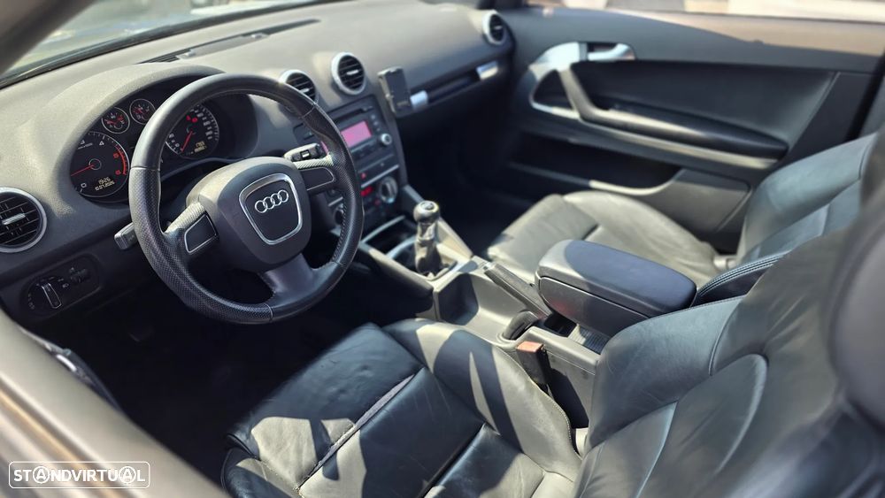 Audi A3 Cabrio 1.6 TDi Attraction - 12