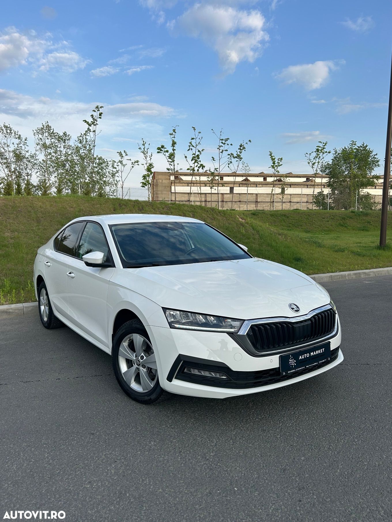 Skoda Octavia 2.0 TDI Ambition - 1