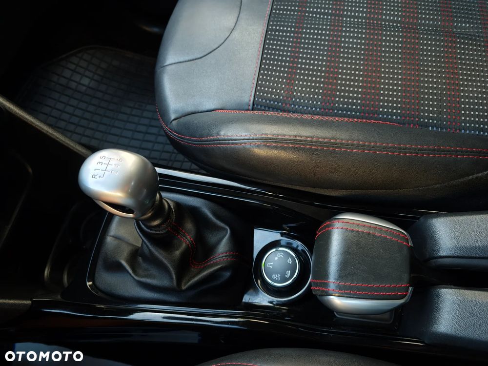 Peugeot 2008 PureTech 130 Stop&Start GT-Line Edition - 29