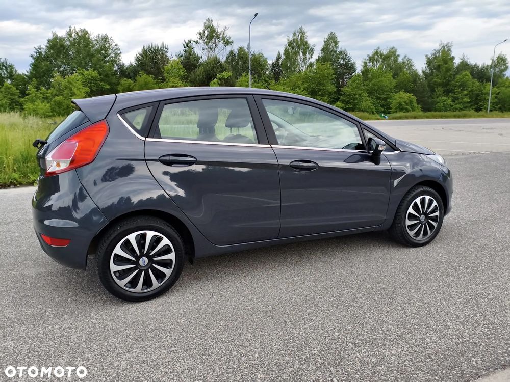 Ford Fiesta - 15