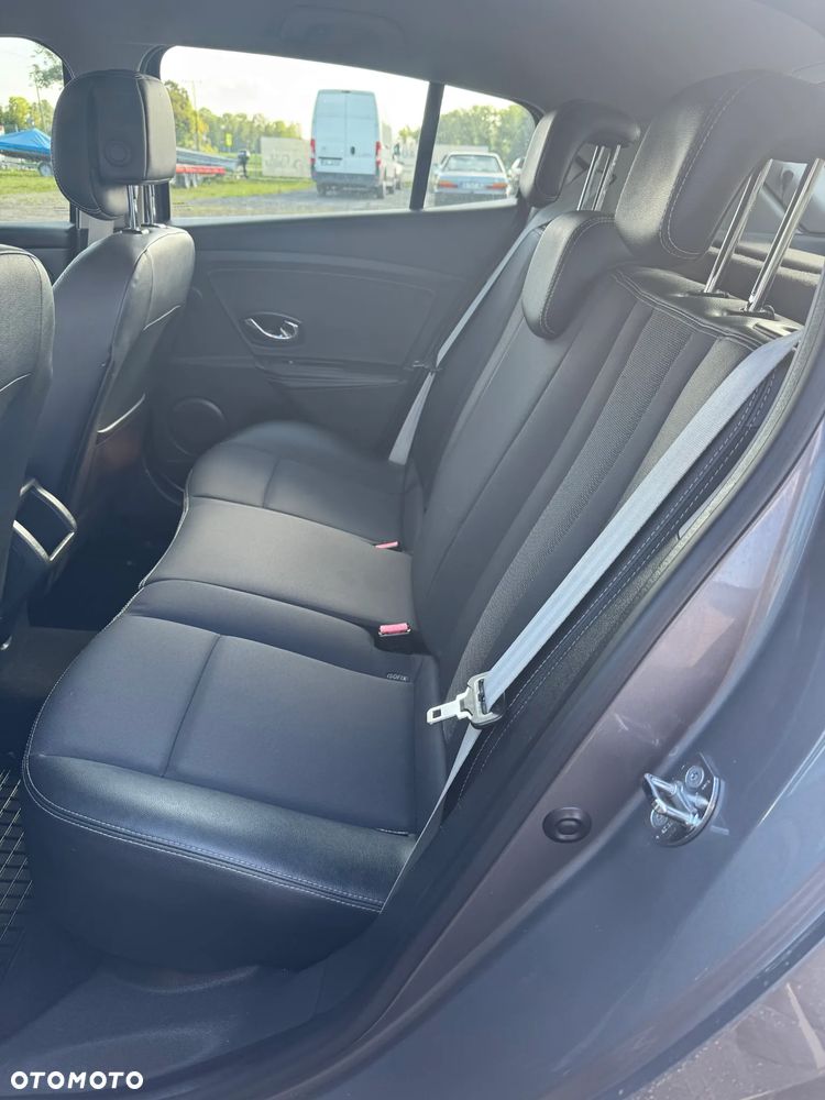 Renault Megane dCi 110 FAP EDC Bose Edition - 14