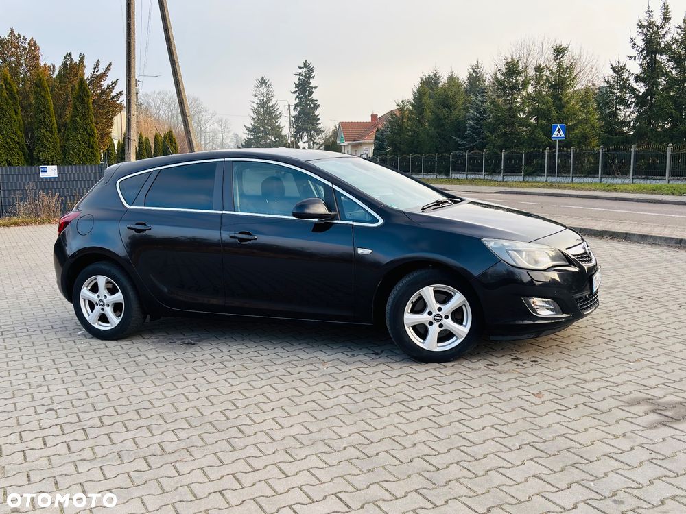 Opel Astra 1.6 Turbo Edition Sport - 11