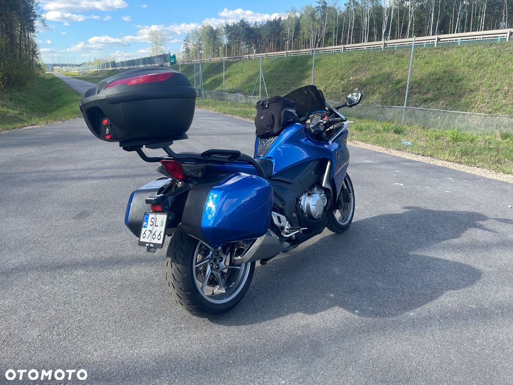 Honda VFR - 6