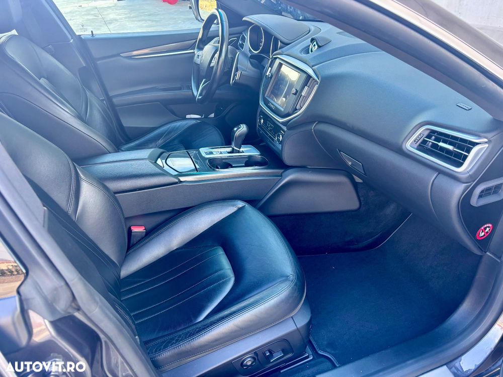 Maserati Ghibli Diesel GranSport - 10