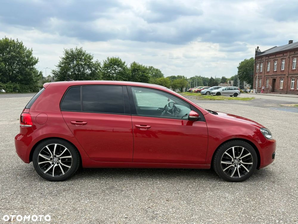 Volkswagen Golf 2.0 TDI DPF Highline - 9