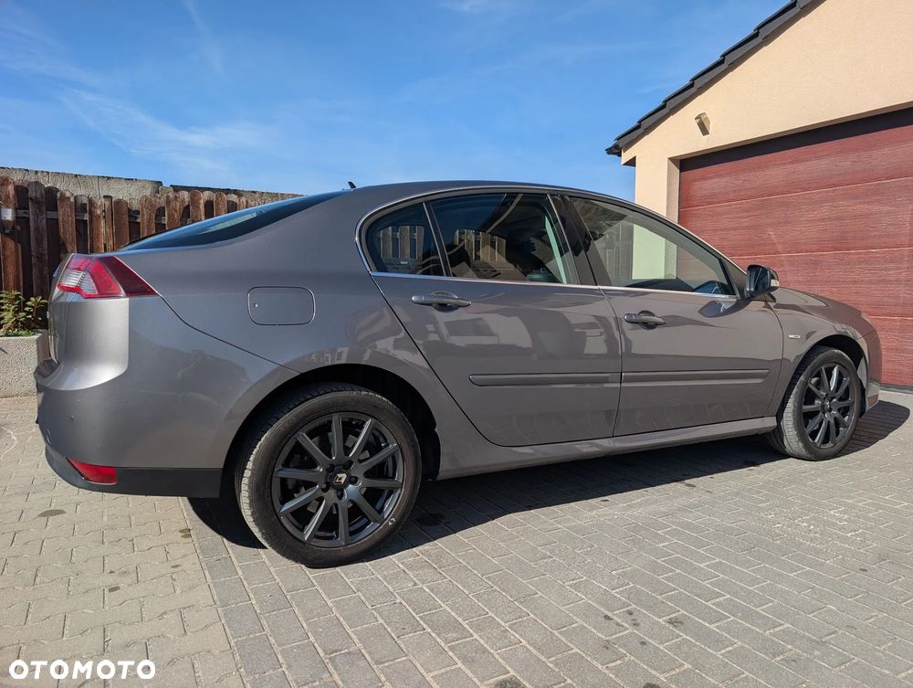 Renault Laguna 2.0 Bose Edition - 12