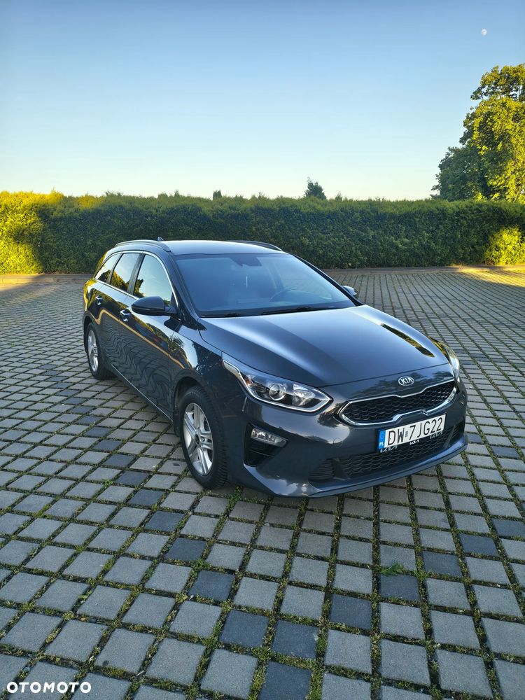 Kia Ceed 1.6 CRDi mHEV L Business Line - 4