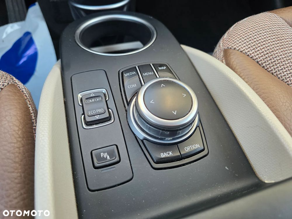 BMW i3 120 Ah - 18