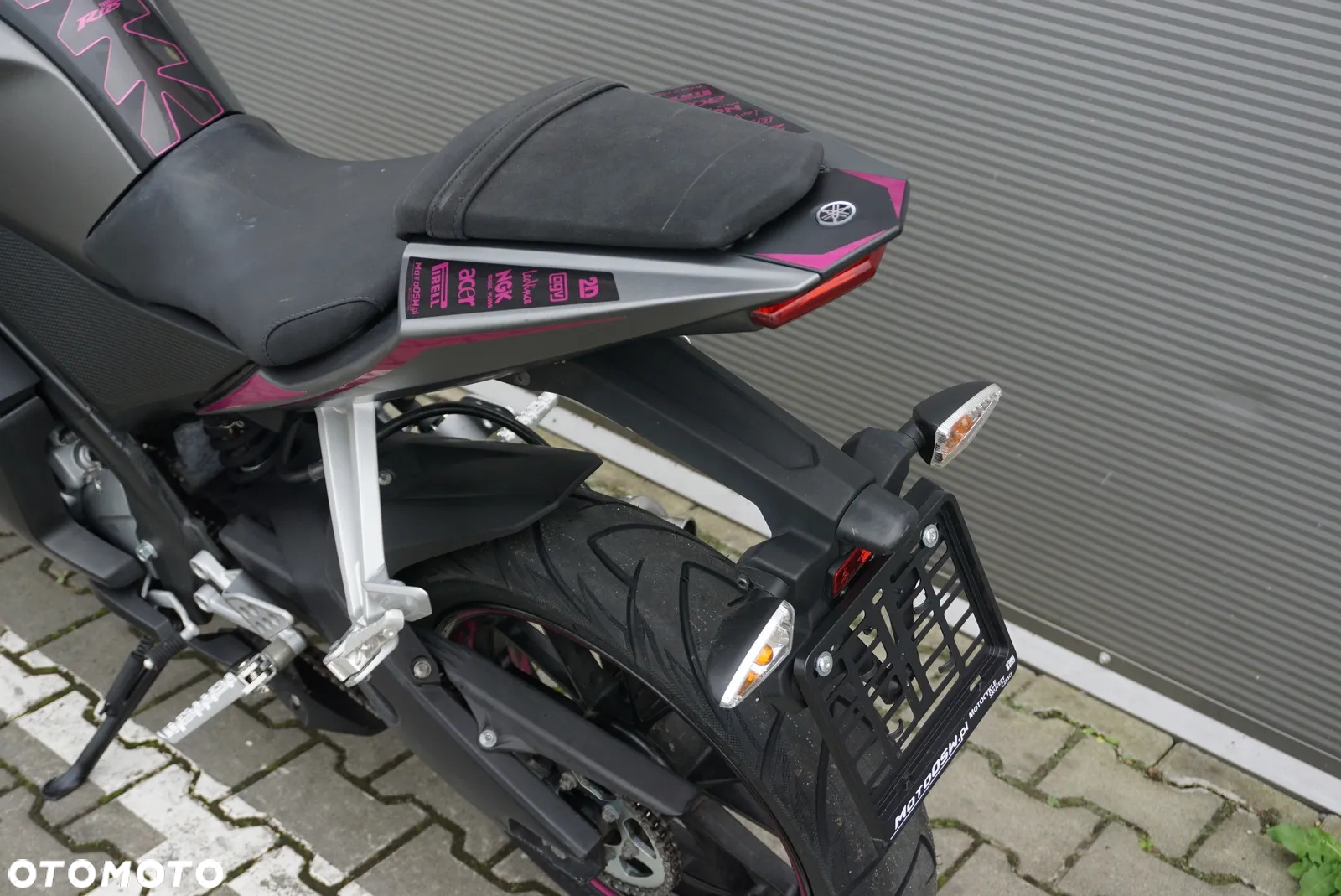 Yamaha YZF - 13
