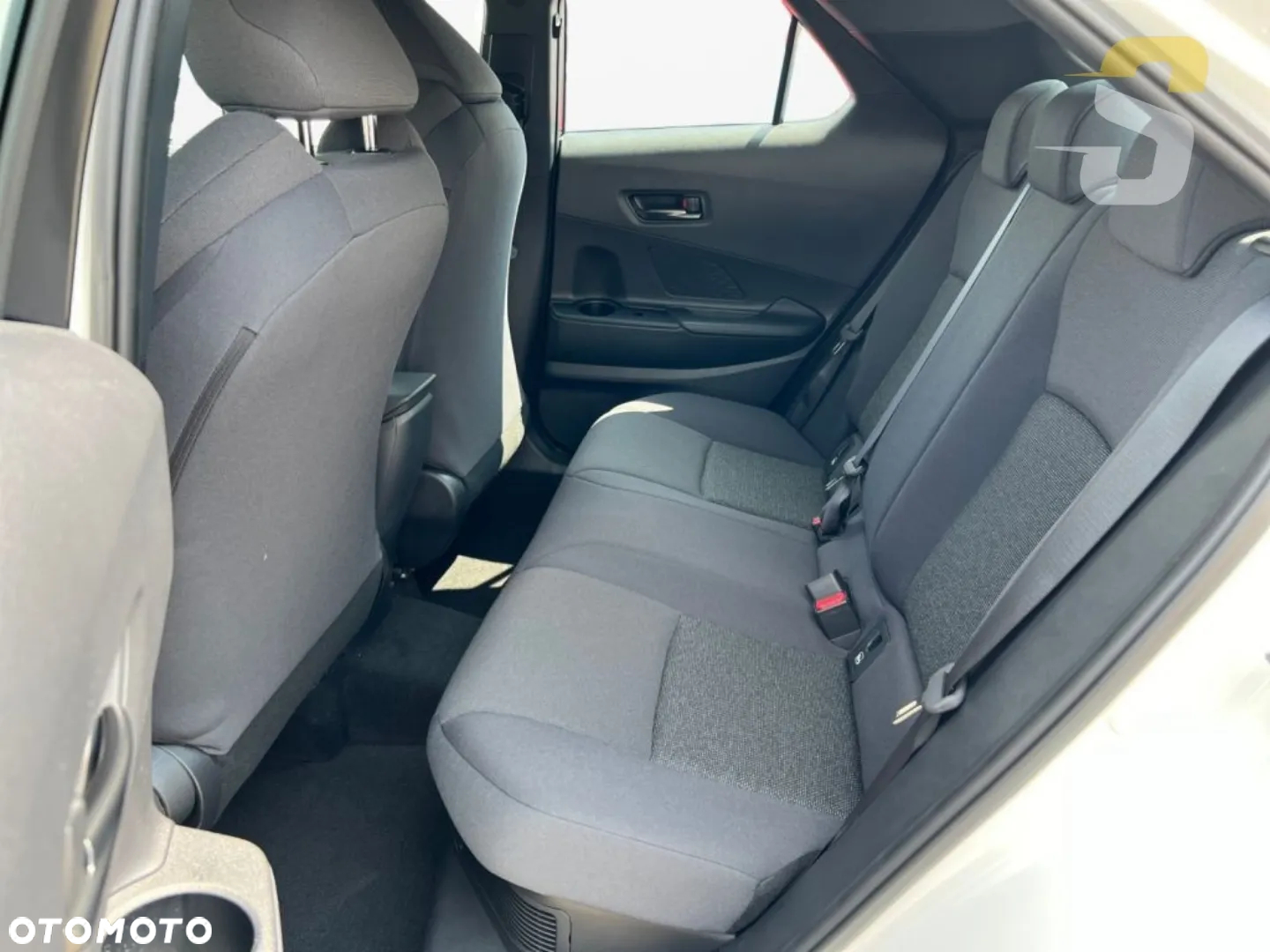 Toyota C-HR 1.8 Hybrid Comfort - 13