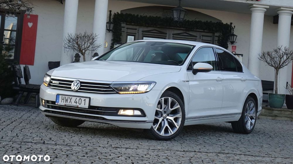 Volkswagen Passat - 1