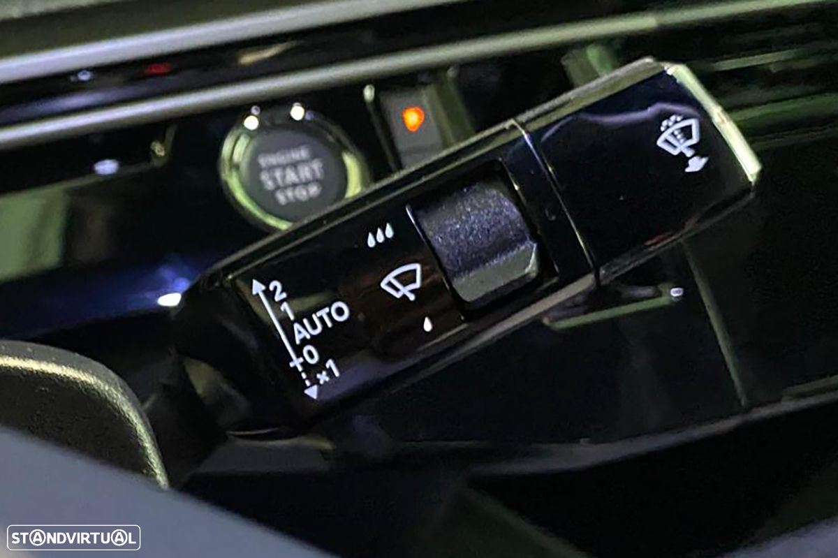 Peugeot 3008 1.2 Hybrid Allure e-DCS6 - 12
