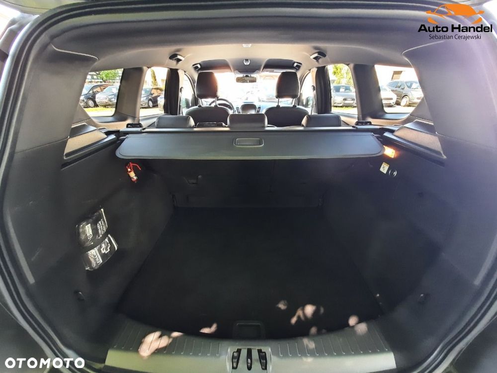 Ford Kuga 1.5 EcoBoost 2x4 ST-Line - 15