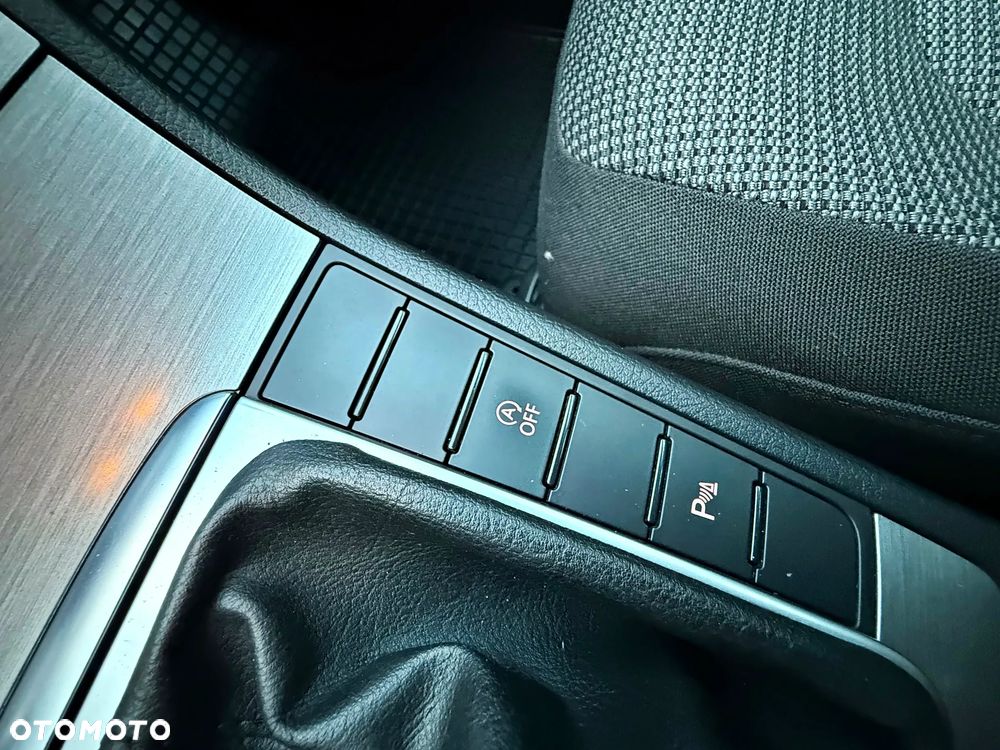 Volkswagen Passat Variant - 20