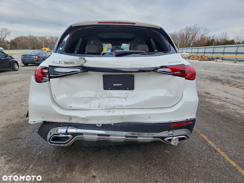 Mercedes-Benz GLC 300 4Matic 9G-TRONIC Avantgarde Advanced - 7