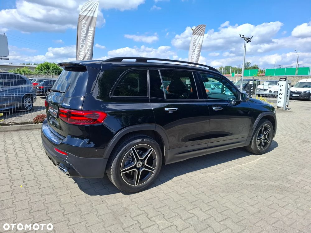 Mercedes-Benz GLB 250 4-Matic AMG Line 8G-DCT - 35