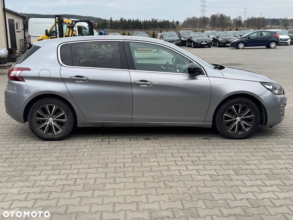 Peugeot 308 - 3