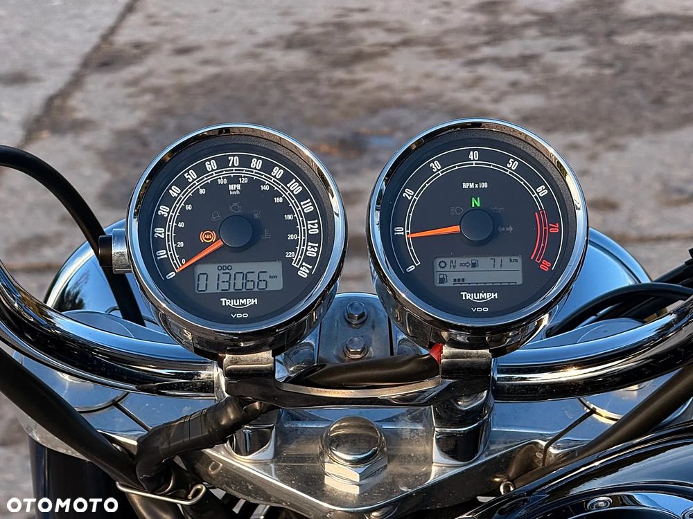 Triumph Rocket - 36