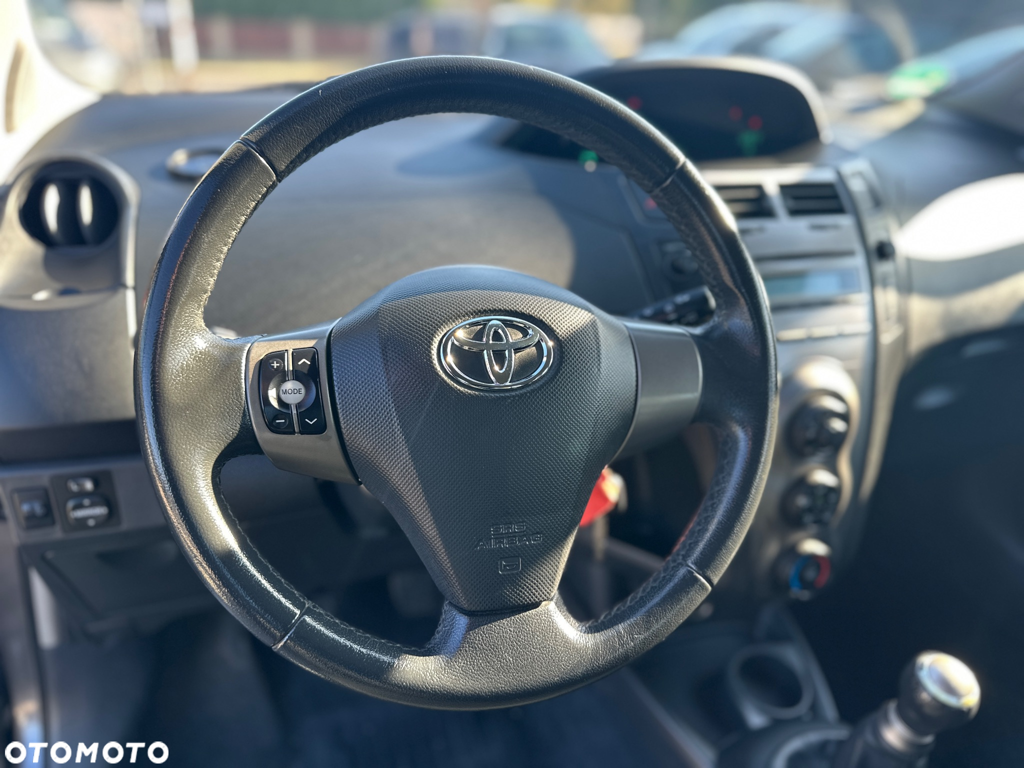 Toyota Yaris 1.0 VVT-i Comfort - 10
