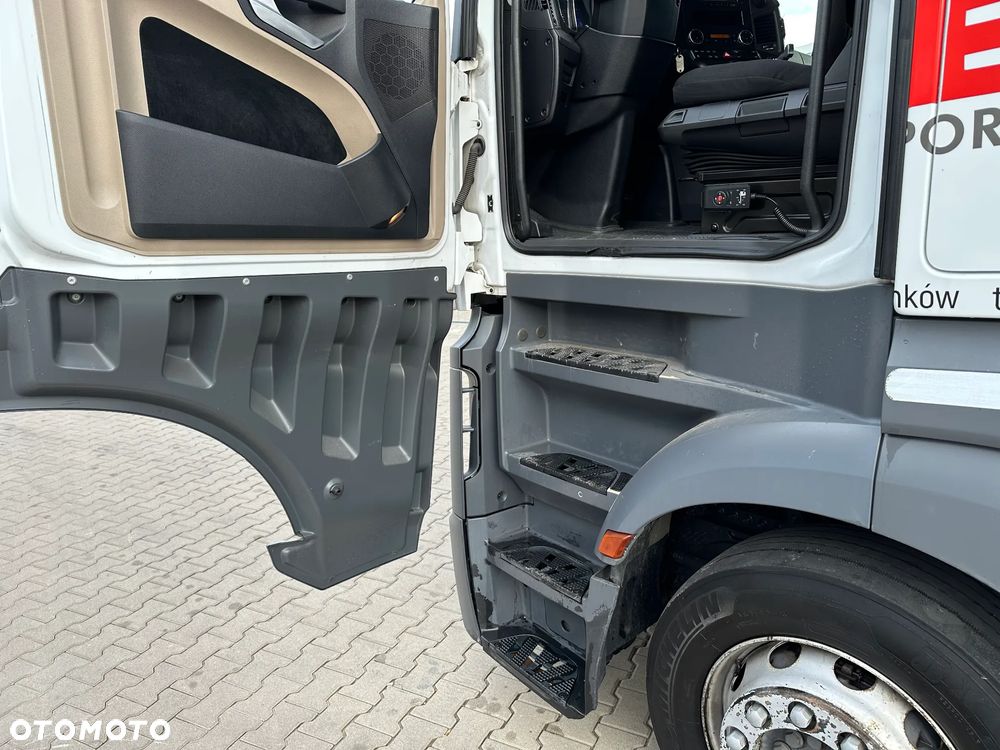 Mercedes-Benz ACTROS MP4 1842 - 19