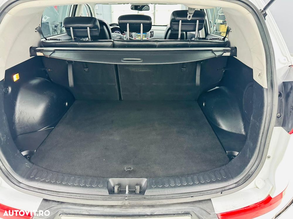 Kia Sportage 1.7 CRDI 2WD ISG Dream-Team Edition - 23