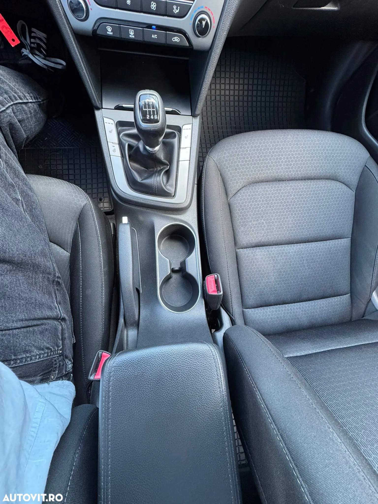 Hyundai Elantra 1.6 MPi Highway - 15