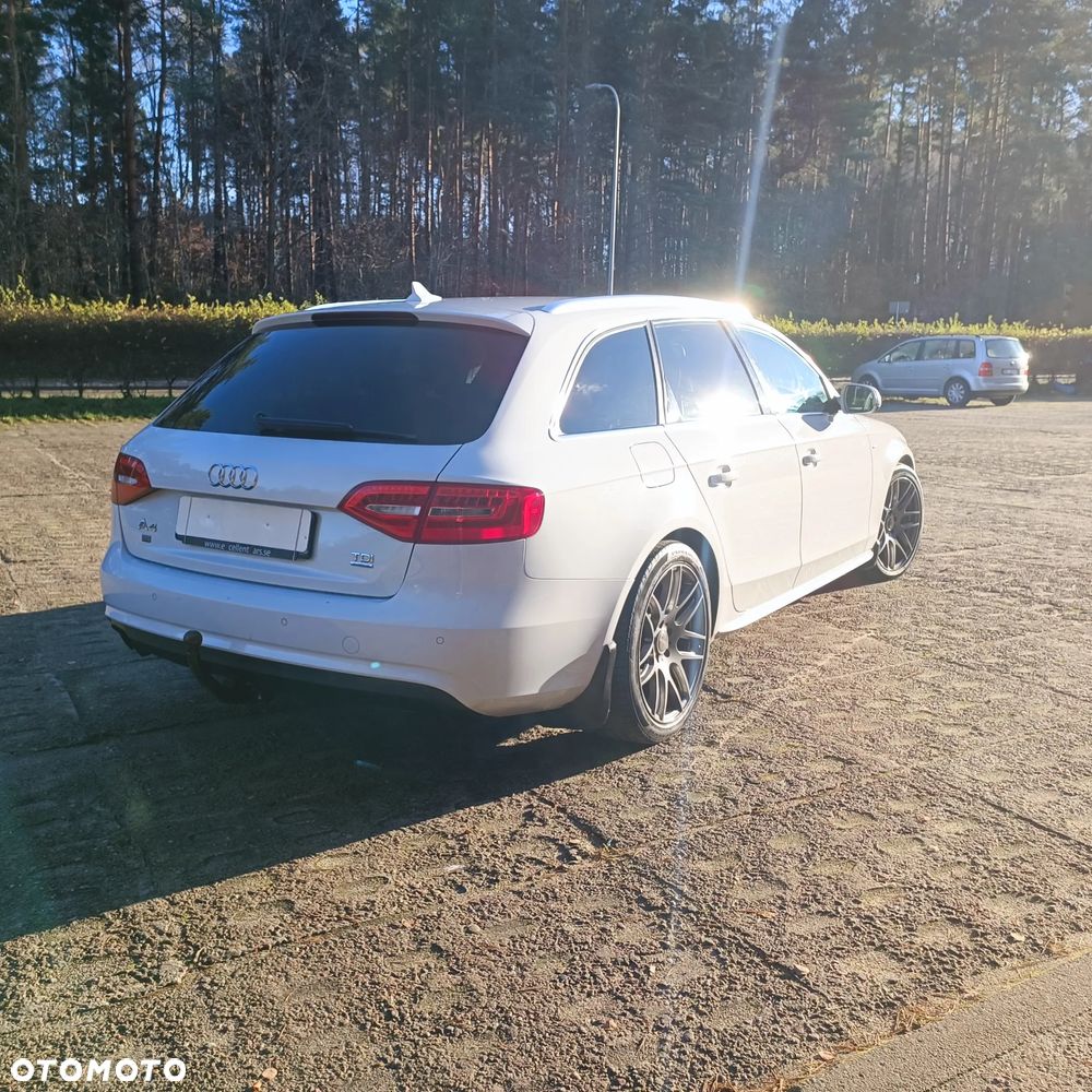 Audi A4 Avant 2.0 TDI DPF quattro S line Sportpaket - 5
