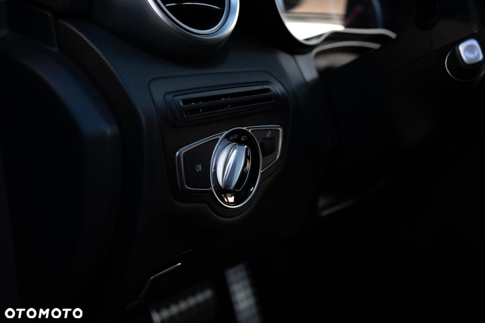Mercedes-Benz Klasa C 200 7G-TRONIC Edition 1 - 21