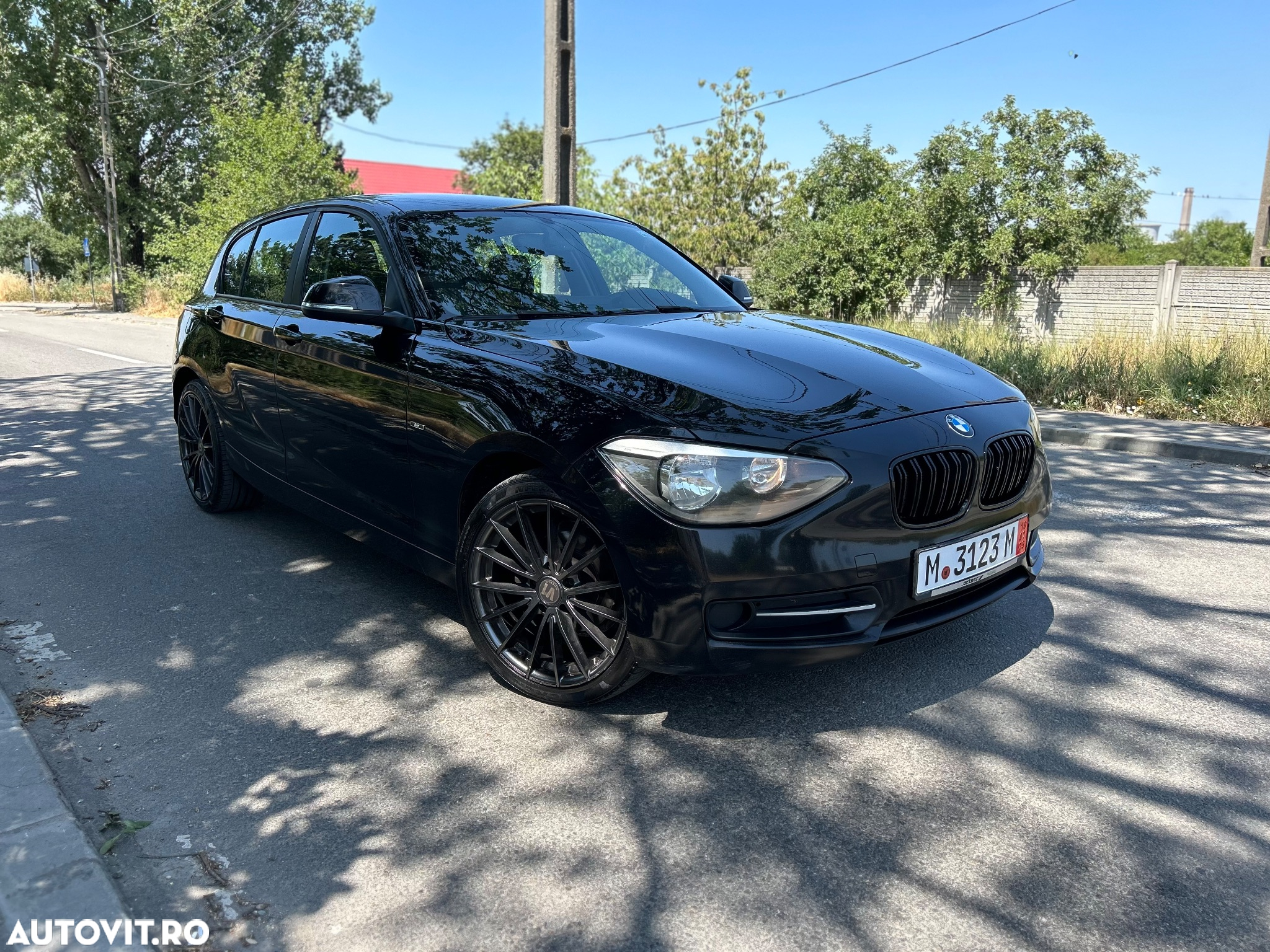 BMW Seria 1 118d Sport Line - 2