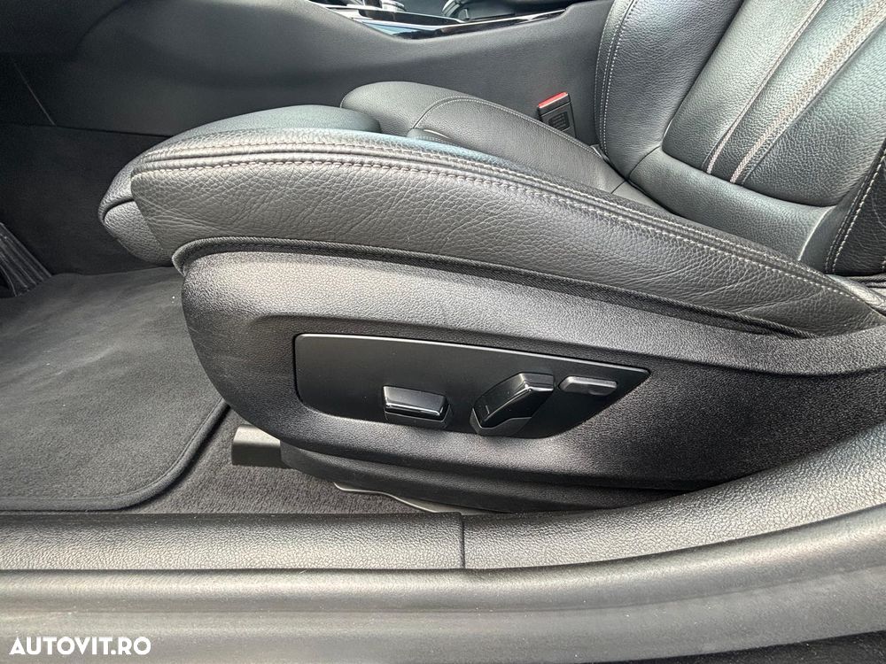 BMW Seria 5 518d AT MHEV - 12