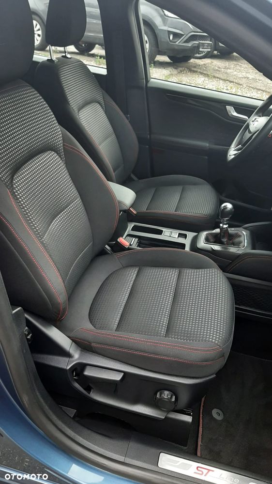 Ford Kuga 1.5 EcoBoost ST-LINE - 16