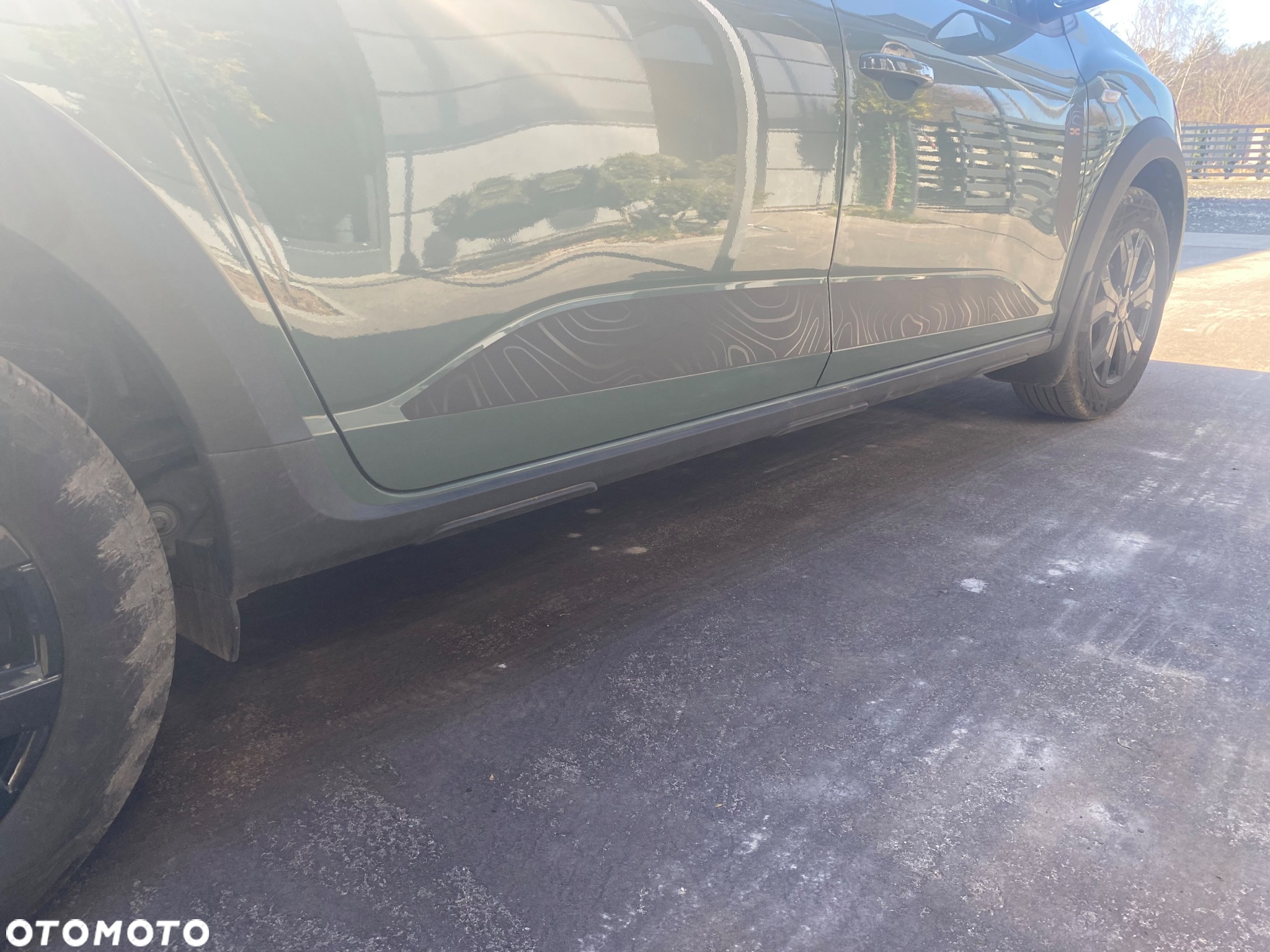 DACIA JOGGER 2025r IGŁA! Jak nowa! ORYGINALNA LISTWA PROGOWA PRAWA NAKŁADKA PROGU PRÓG PLASTIKOWY PRAWY OSŁONA PROGU próg plastikowy  Wwa - 2