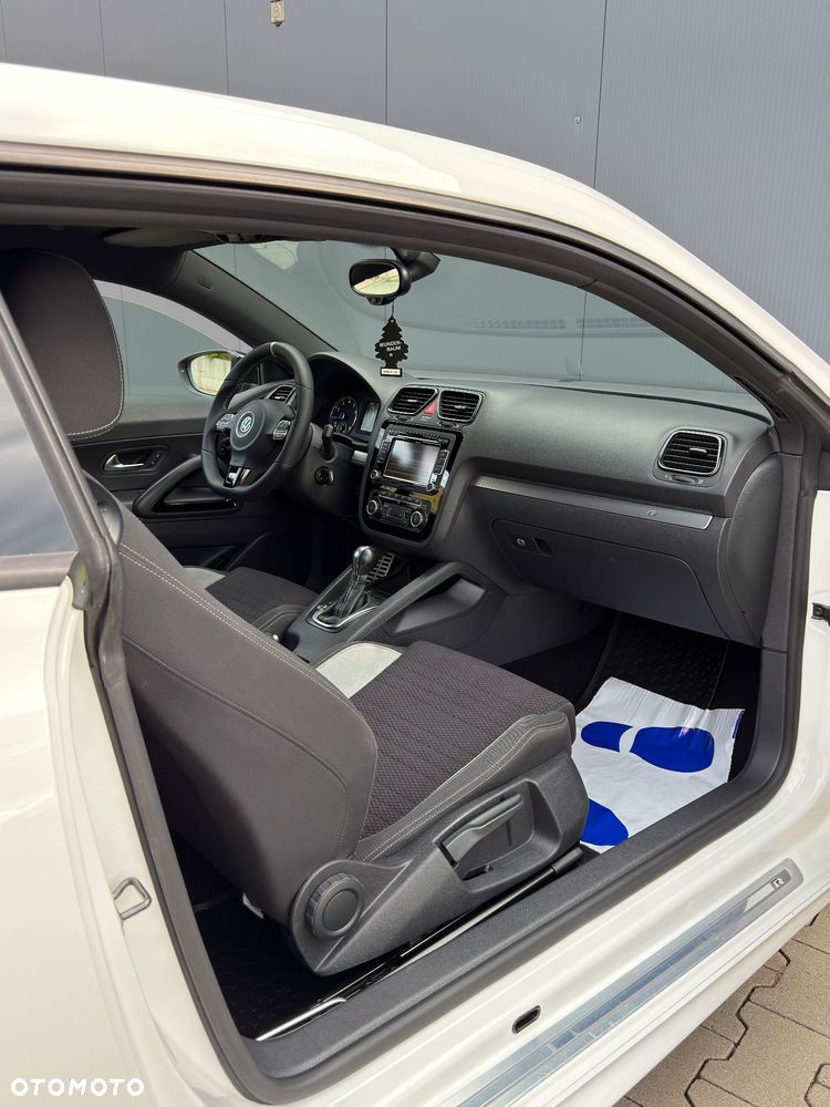 Volkswagen Scirocco 2.0 TSI R DSG - 10