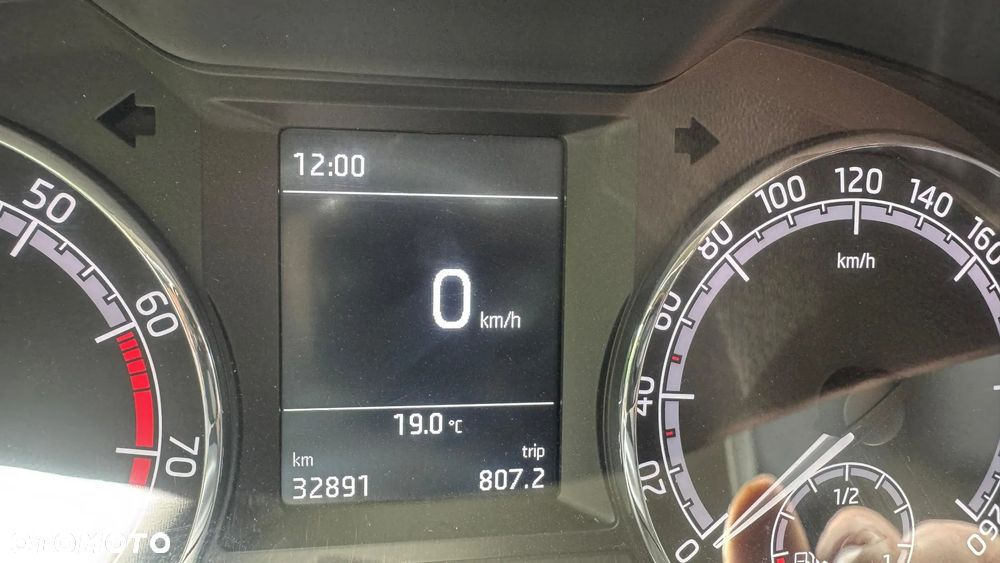 Skoda Octavia ver-1-4-tsi-ambition - 4