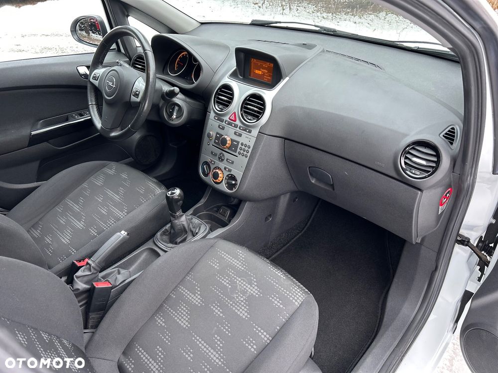 Opel Corsa 1.4 16V Edition - 22