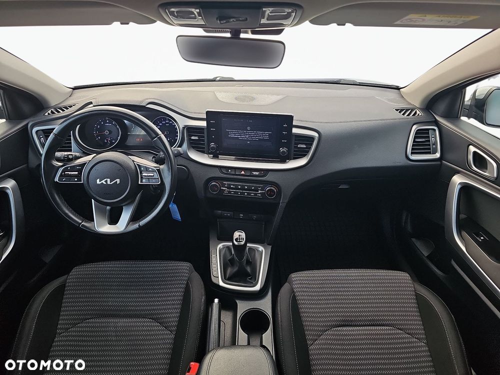 Kia Ceed 1.5 T-GDI M - 10